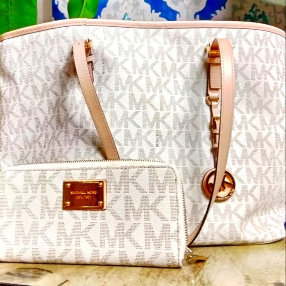 Michael Kors Tote & Wallet